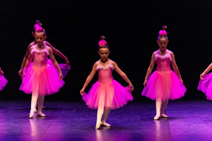 Alunas da Academia de Dança Cristiane Vieira no espetáculo, em Loulé